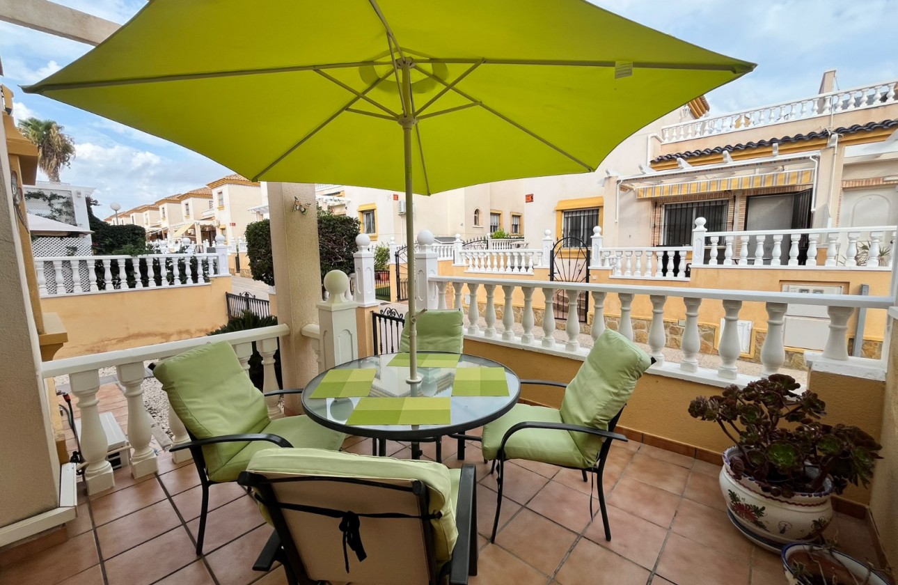Resale - Townhouse - Villamartin - PAU 8