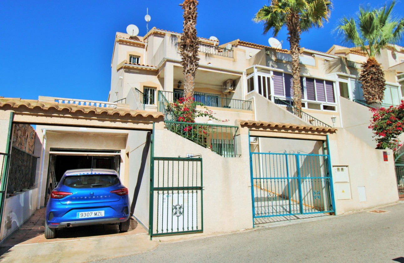 Resale - Townhouse - Villamartin