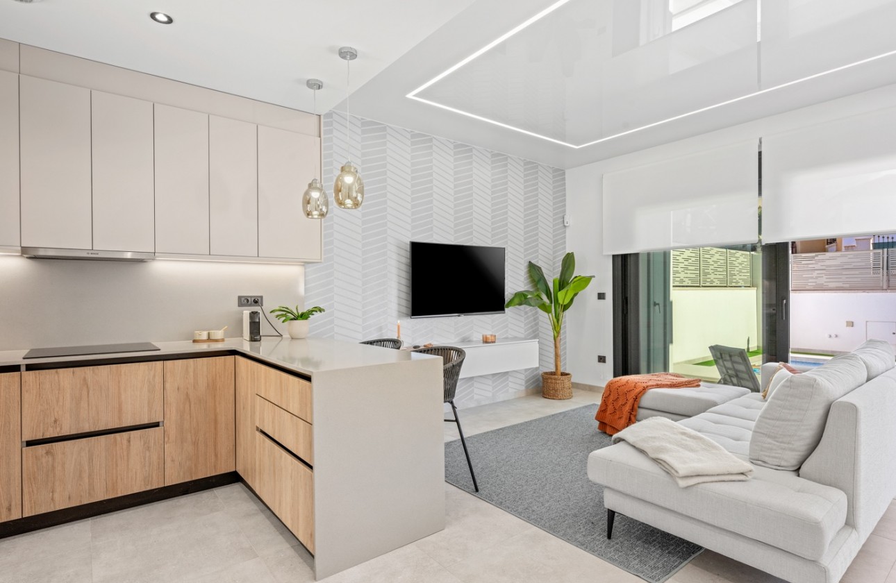 Resale - Villa * - Orihuela Costa - Blue Lagoon*