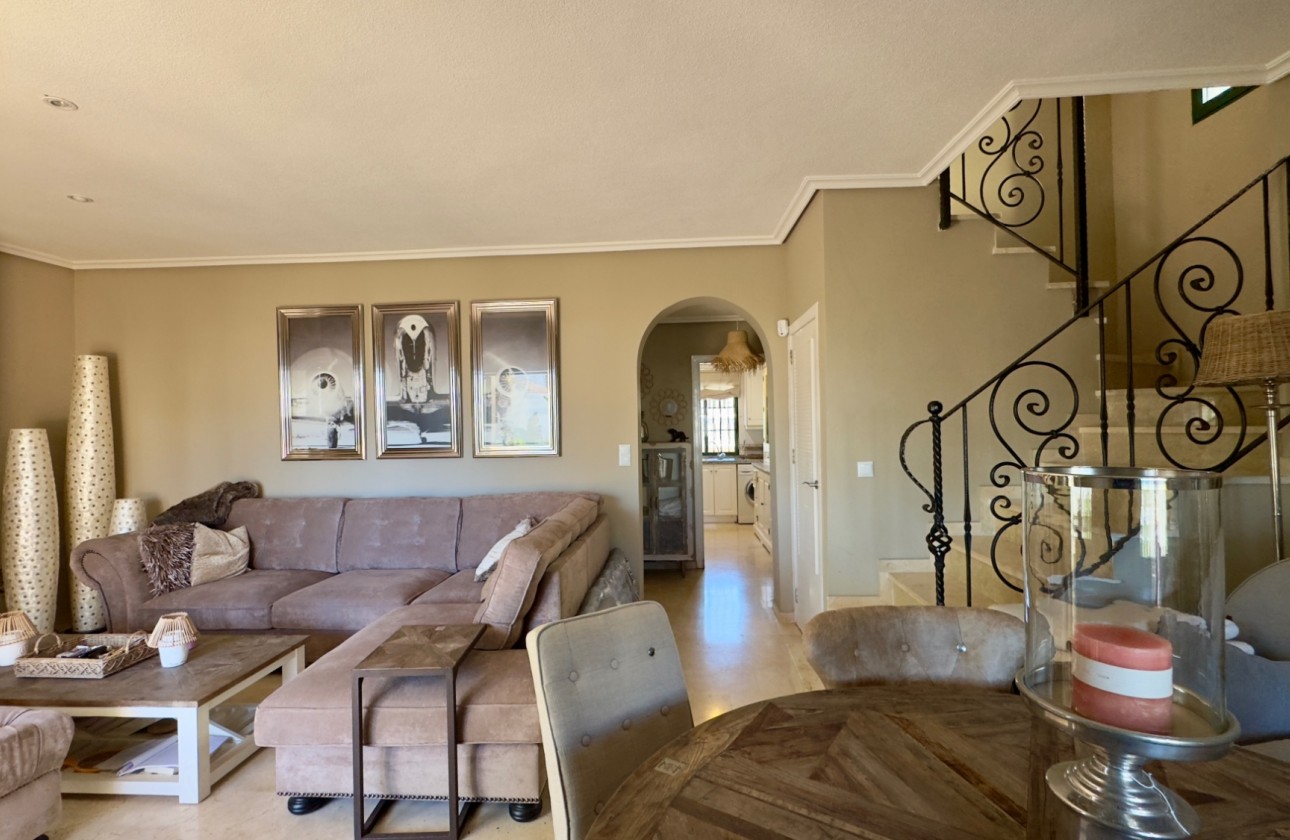 Resale - Villa * - Orihuela Costa - Los Dolses*