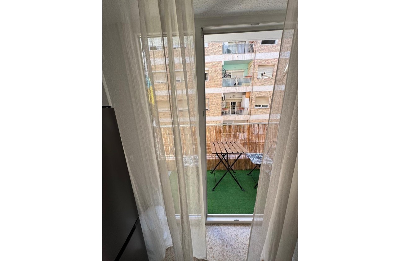 Revente - Appartement - Alicante - Carolinas altas