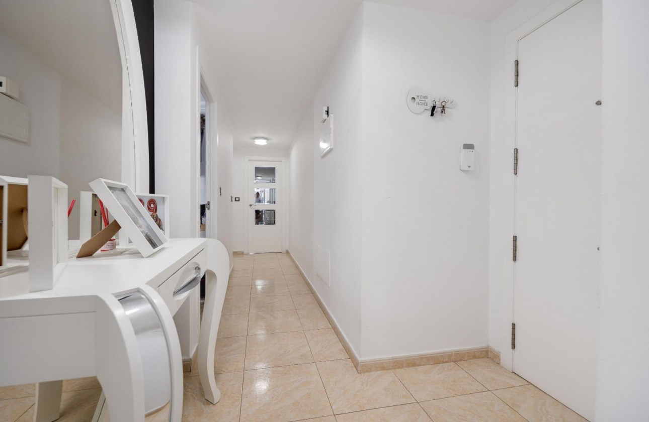 Revente - Appartement - Torrevieja - Centro - Muelle Pesquero