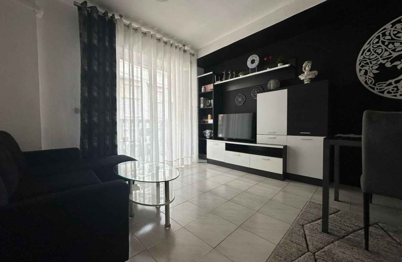 Revente - Appartement - Torrevieja - Centro