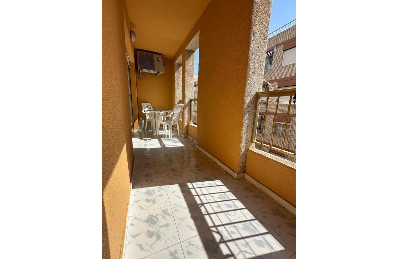Revente - Appartement - Torrevieja - Centro