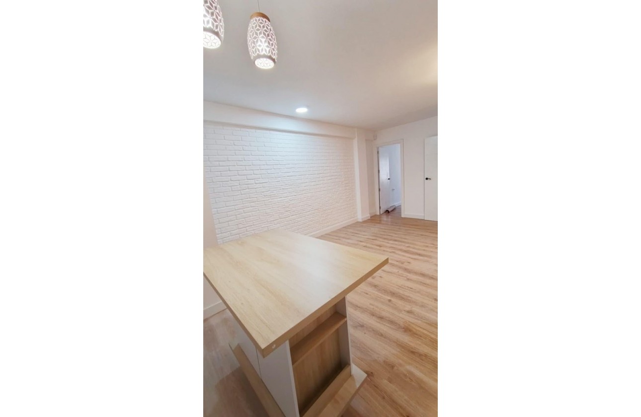 Revente - Appartement - Torrevieja - Centro