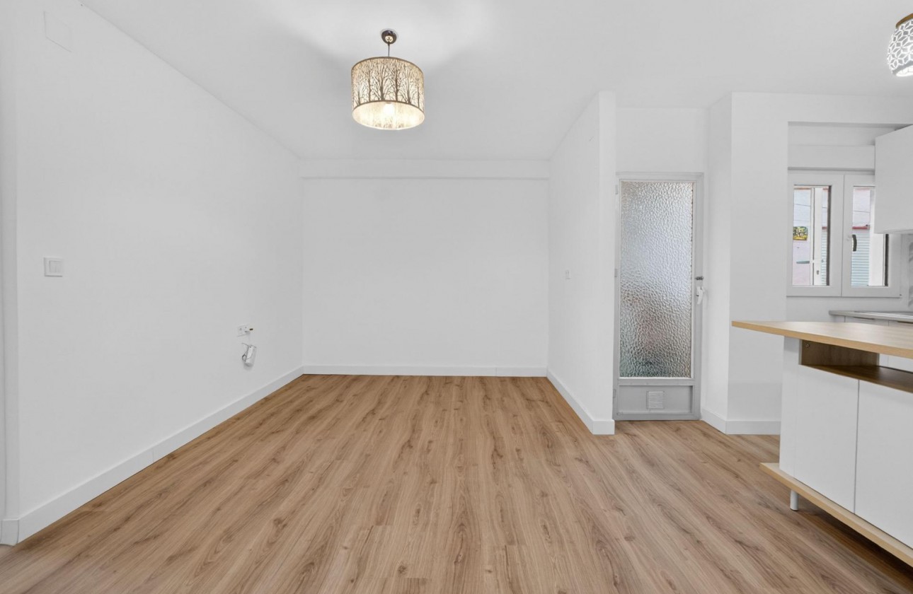Revente - Appartement - Torrevieja - Centro