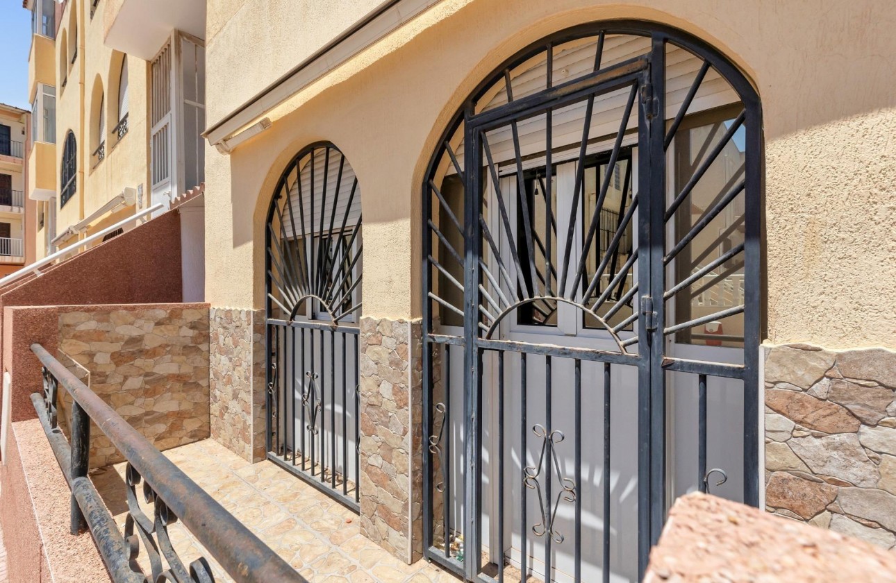 Revente - Appartement - Torrevieja - La Mata pueblo
