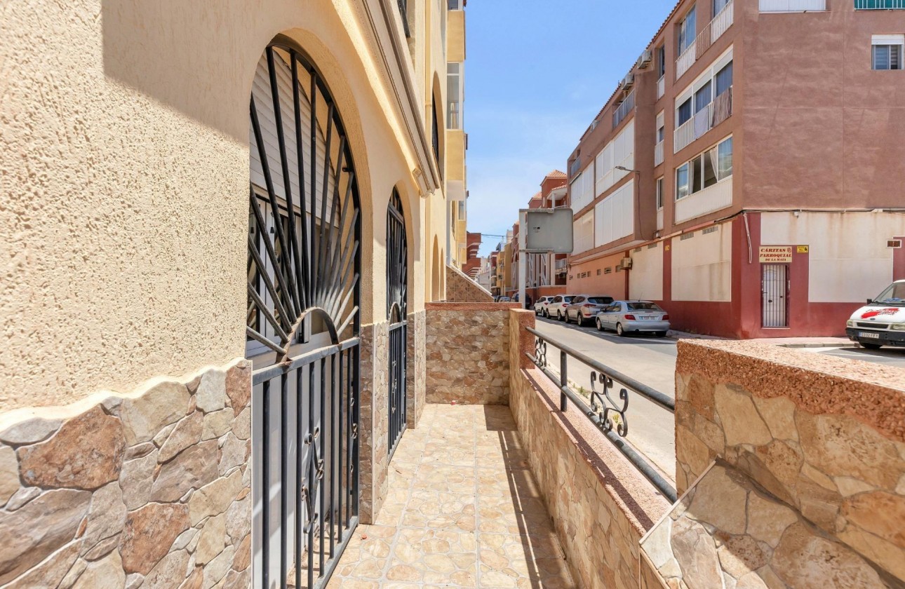 Revente - Appartement - Torrevieja - La Mata pueblo