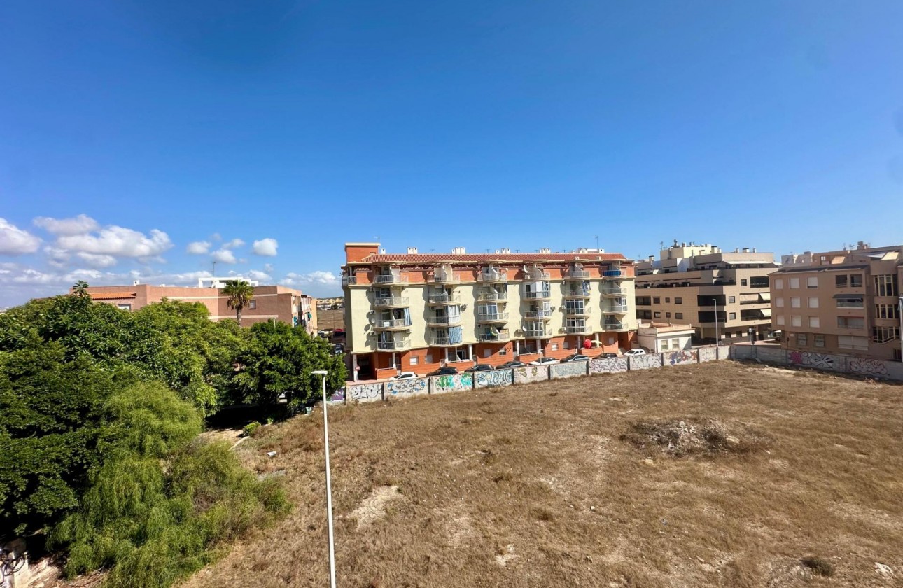 Revente - Appartement - Torrevieja - La Mata pueblo