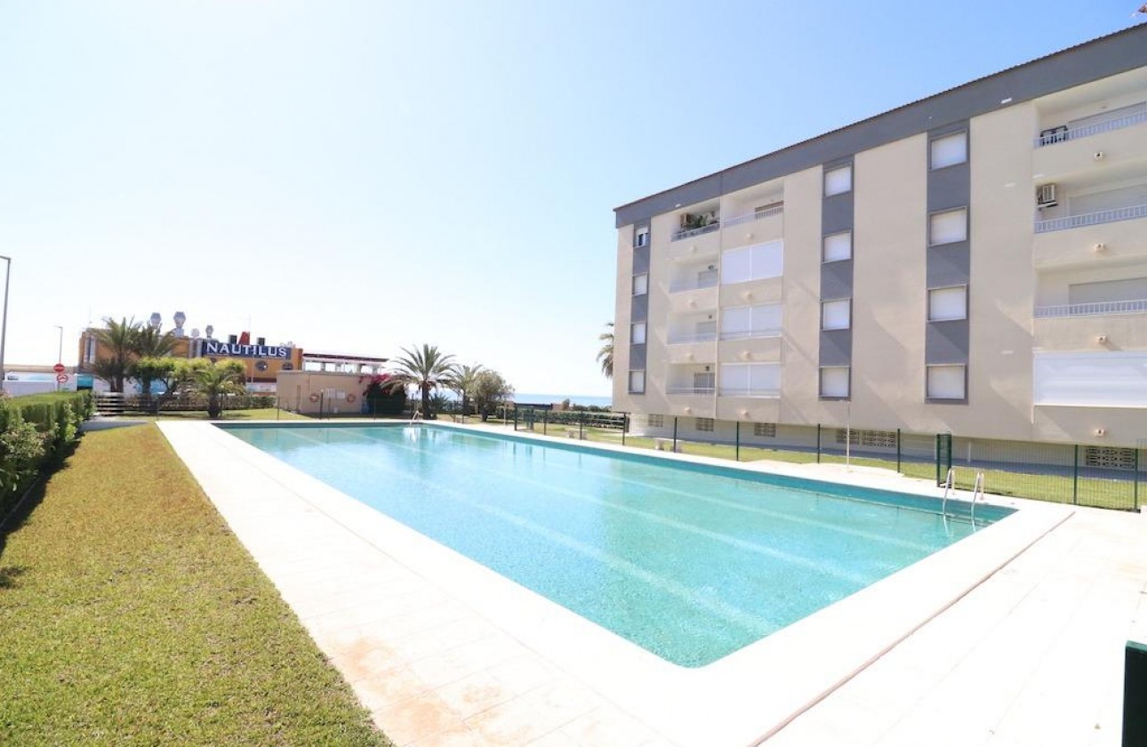 Revente - Appartement - Torrevieja - Punta prima