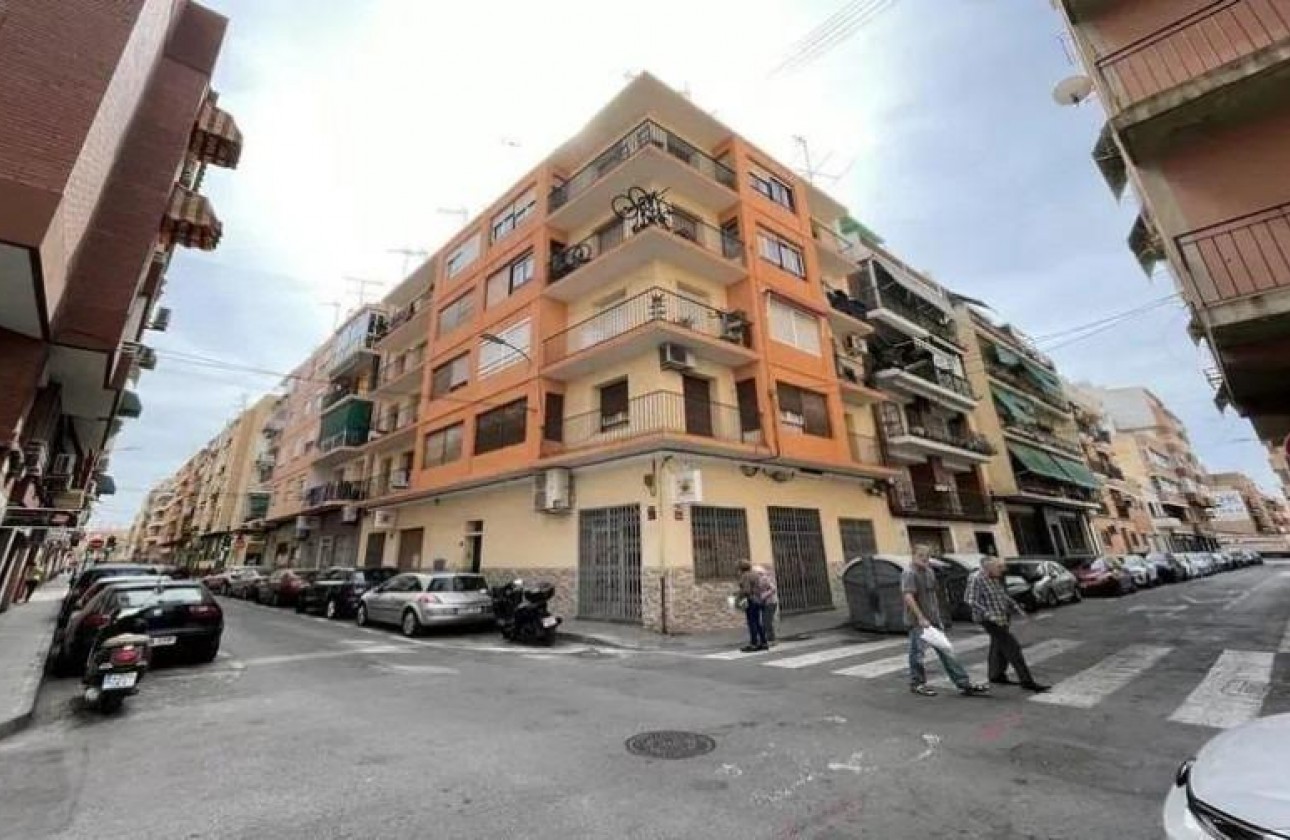 Revente - Commerce / Local - Alicante - Altozano