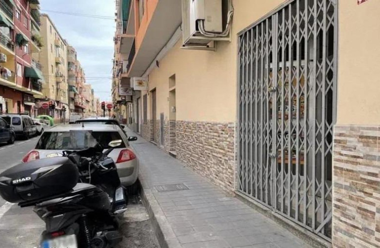 Revente - Commerce / Local - Alicante - Altozano