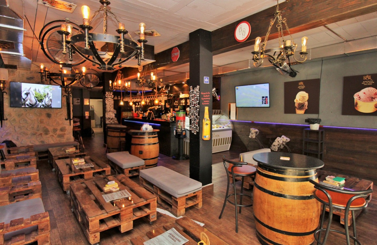 Revente - Commerce - Villamartin