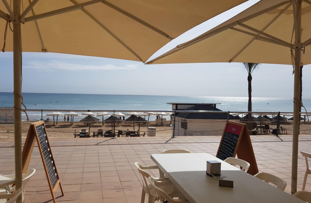 Revente - Commercial premises - Guardamar del Segura