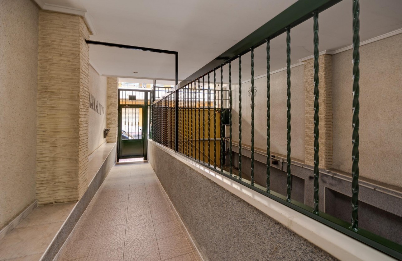 Revente - Garage - Torrevieja - Estacion de autobuses