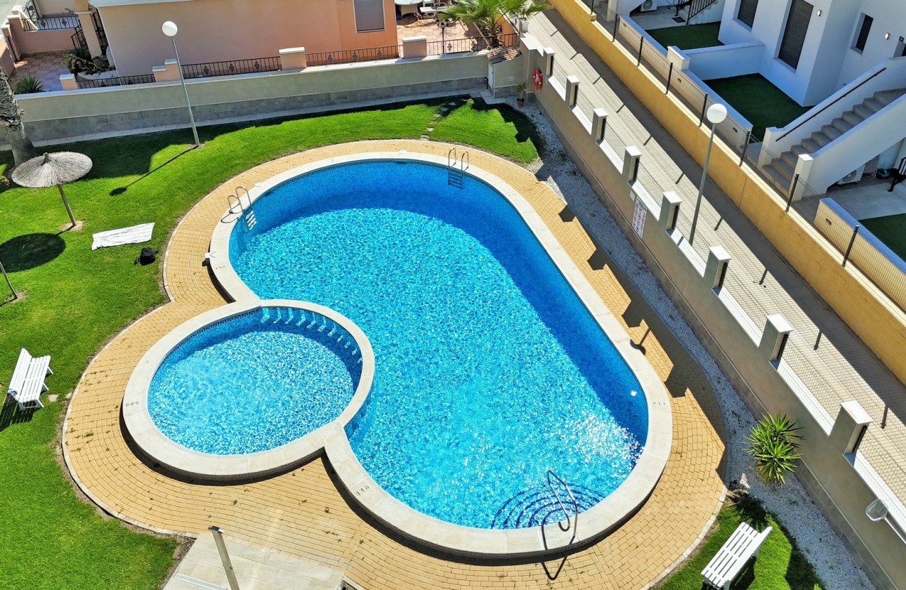 Revente - Maison de ville - Villamartin