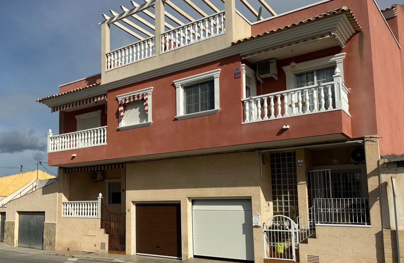 Revente - Maison mitoyenne - Bigastro