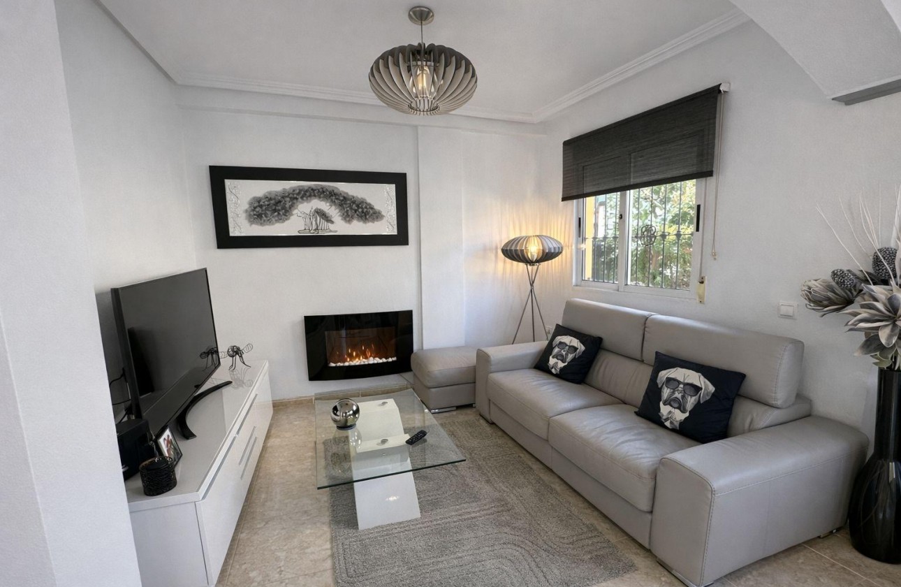 Revente - Maison mitoyenne - Torrevieja - La Siesta - El Salado - Torreta