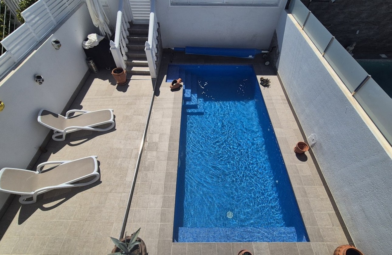 Revente - Maison mitoyenne - Villamartin - Costa Blanca