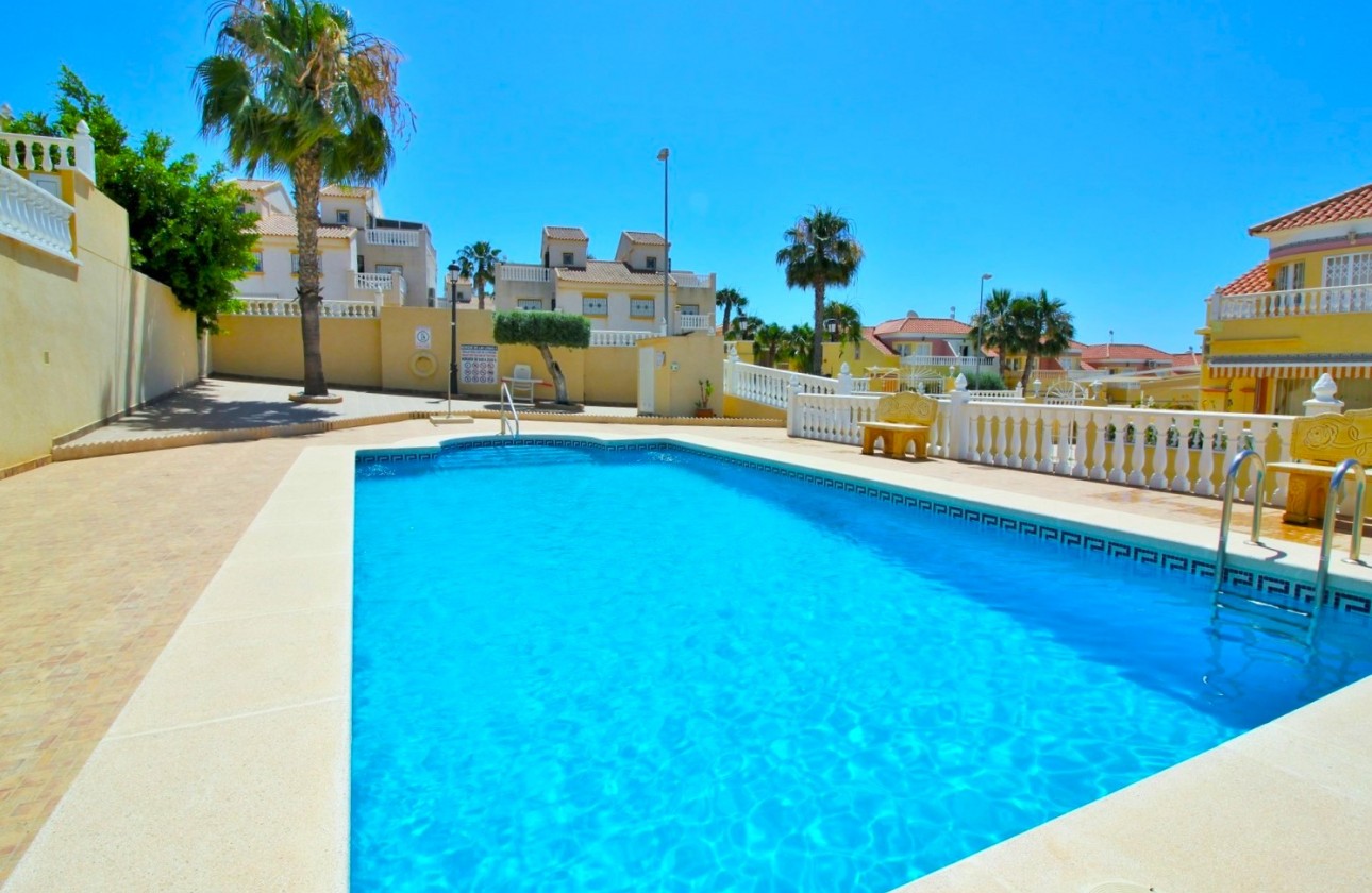 Revente - Maison mitoyenne - Villamartin