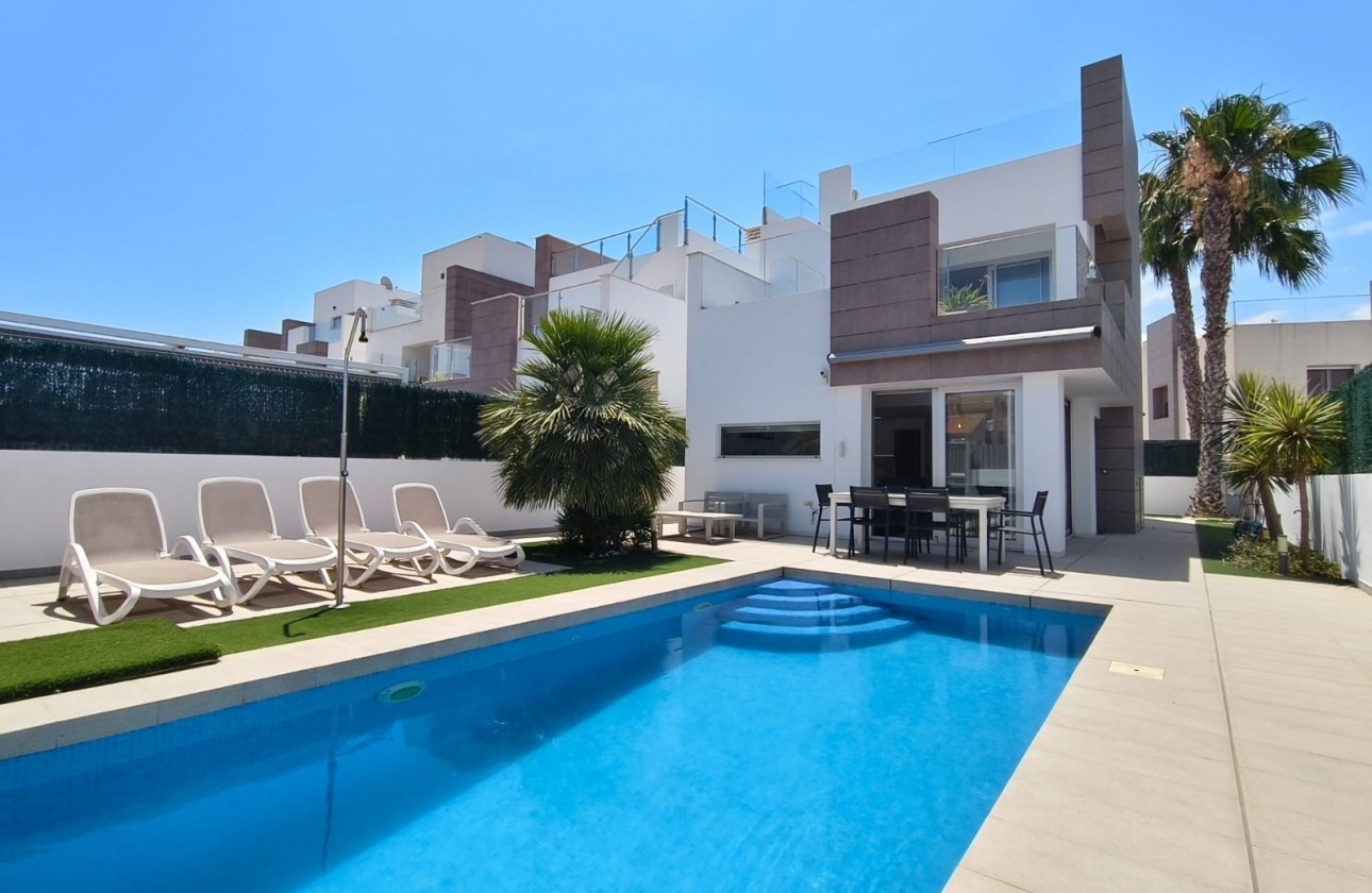 Revente - Villa - Guardamar del Segura - EL RASO