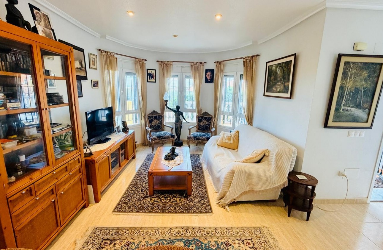 Revente - Villa - Los Montesinos - La herrada