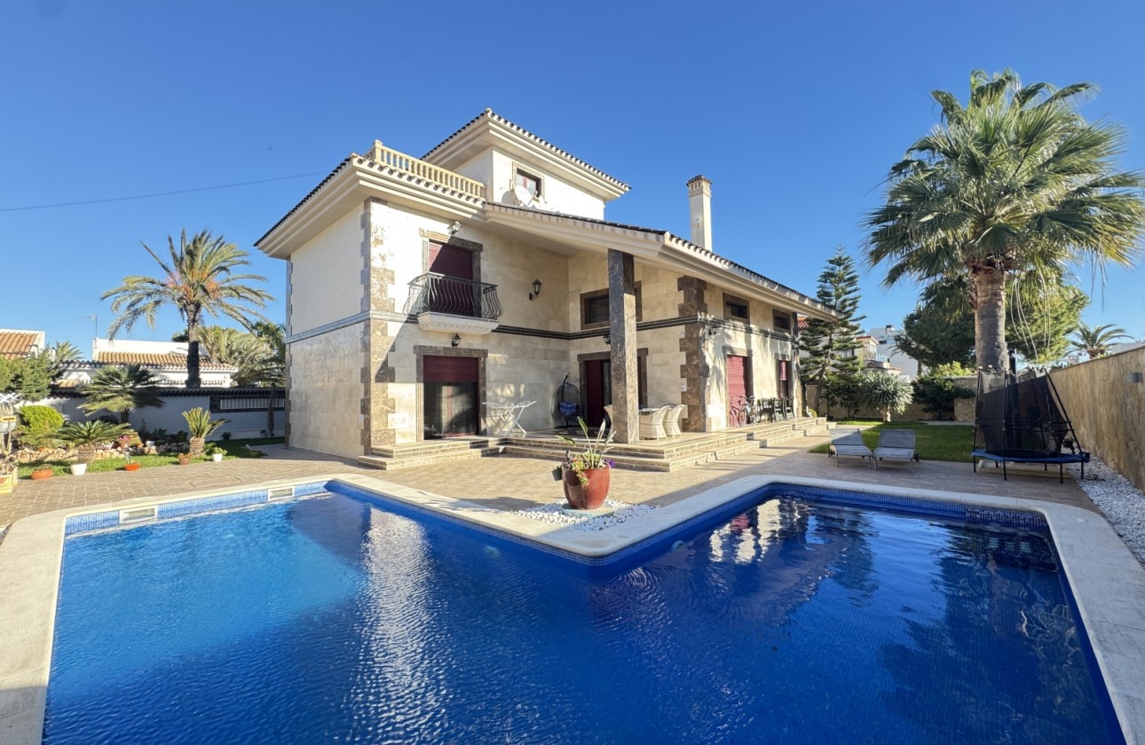 Revente - Villa - Orihuela Costa - Cabo Roig