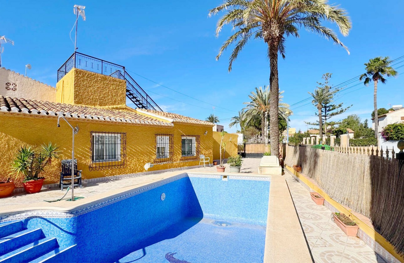 Revente - Villa - Orihuela Costa - Inland