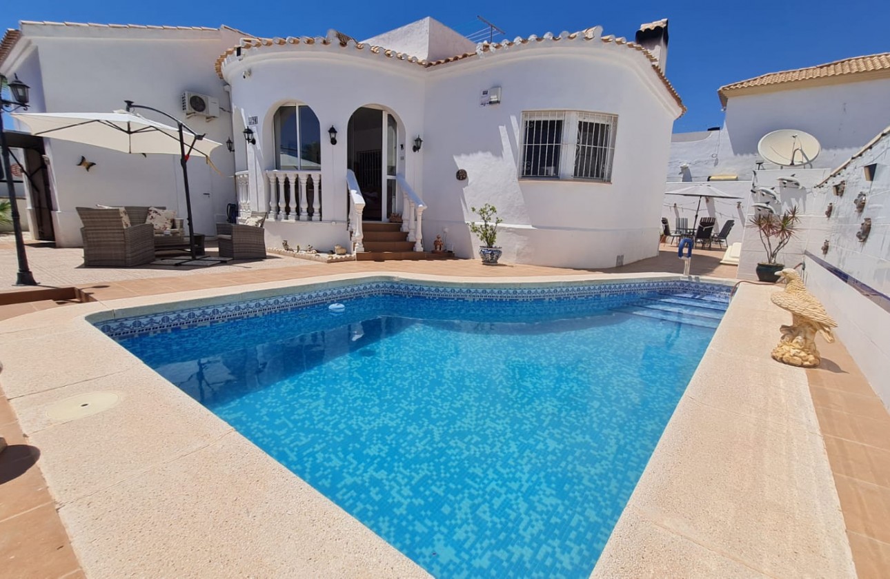 Revente - Villa - Orihuela Costa - La Florida