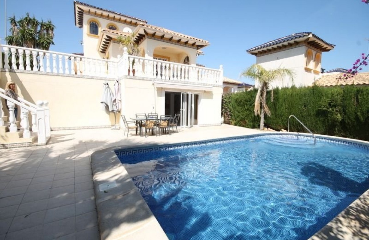 Revente - Villa - Orihuela Costa - La Zenia