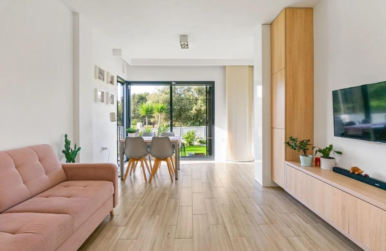 Revente - Villa - Orihuela Costa - La Zenia