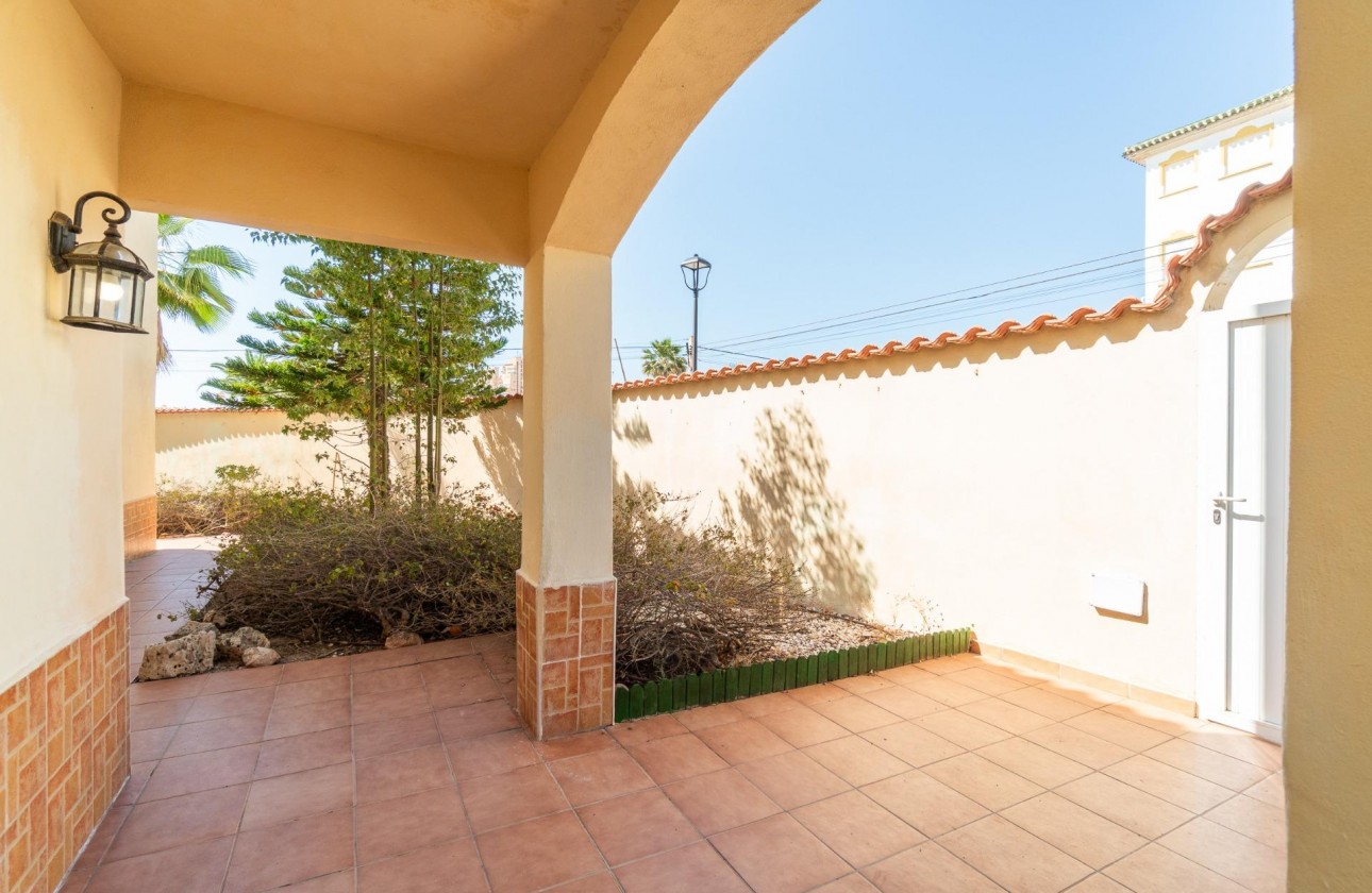 Revente - Villa - Orihuela Costa - La Zenia