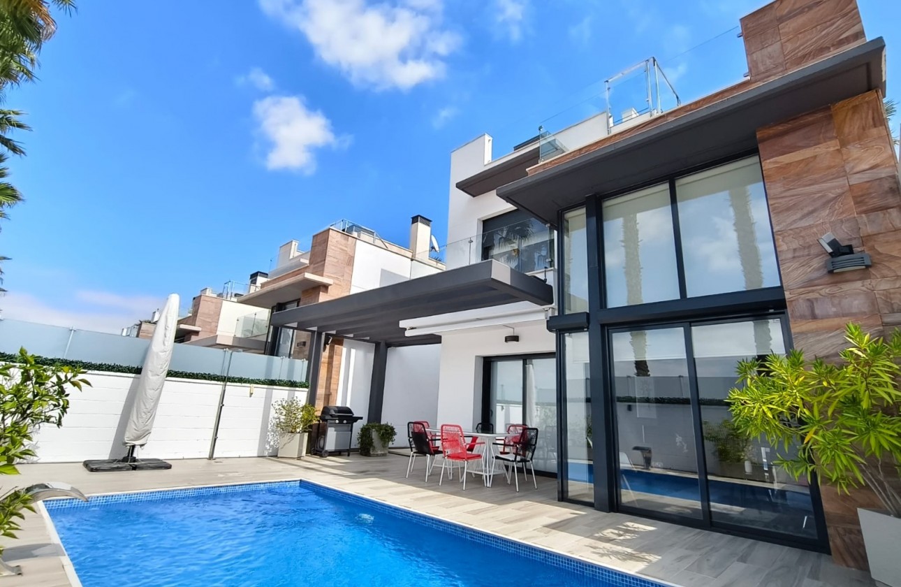 Revente - Villa - Orihuela Costa - Lomas de Cabo Roig