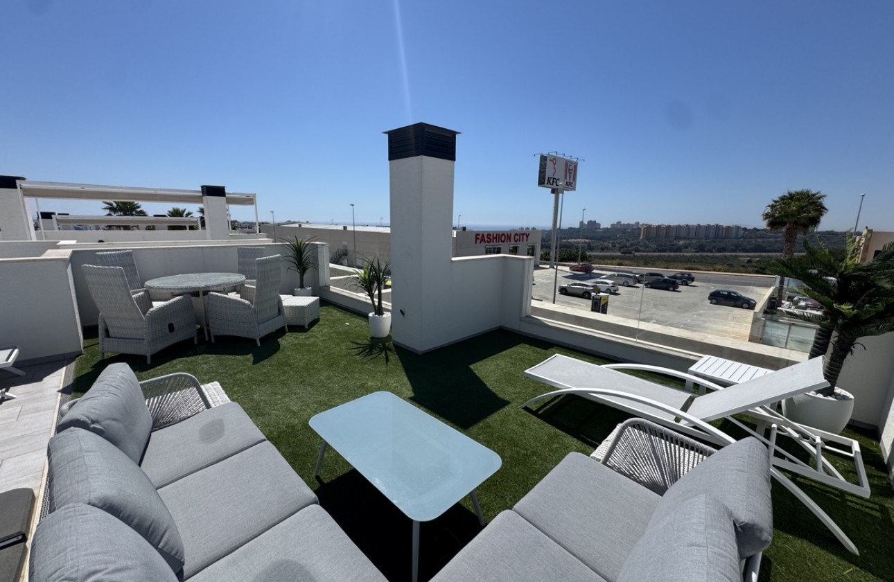 Revente - Villa - Orihuela Costa - Lomas de Cabo Roig