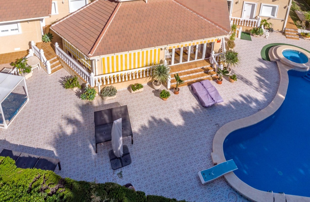 Revente - Villa - Orihuela Costa - MUY CERCA DE LA PLAYA