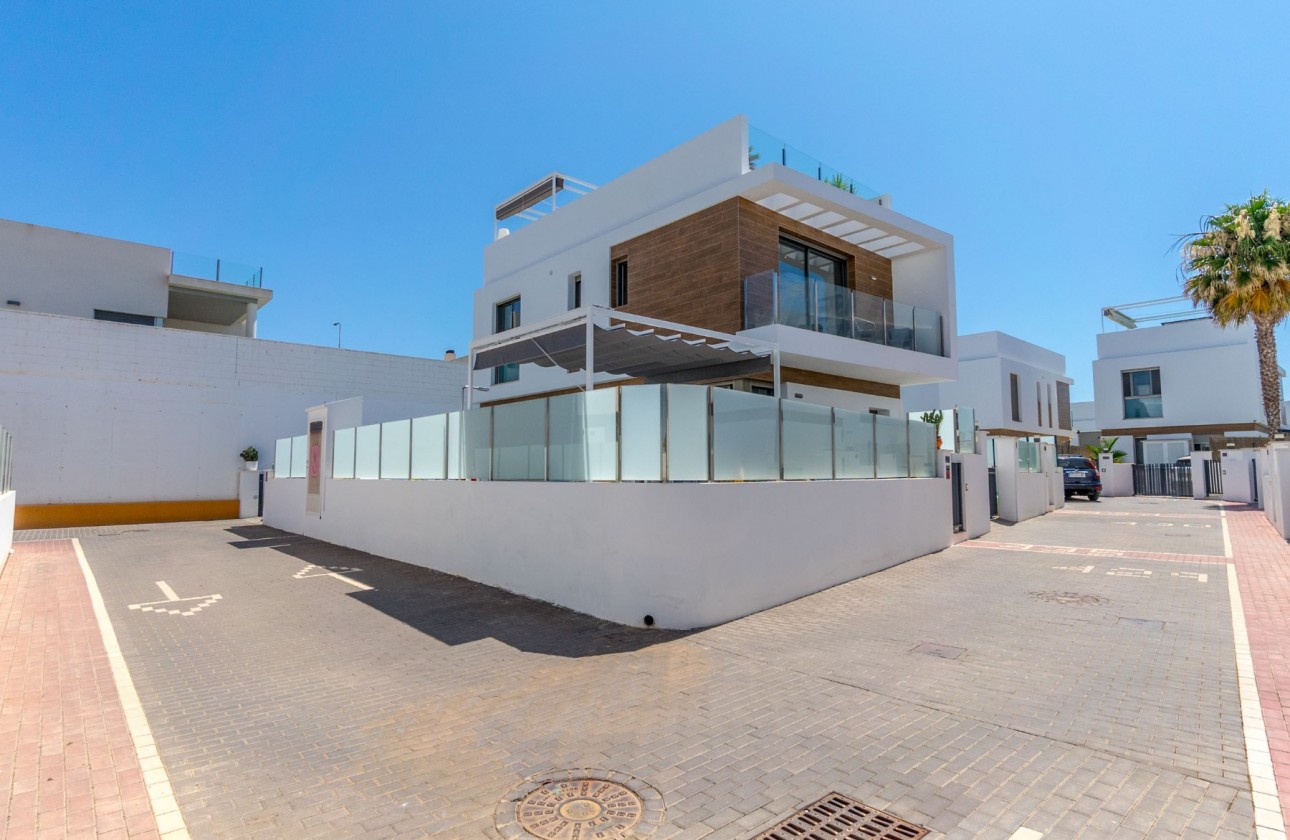 Revente - Villa - Orihuela Costa - Villamartín
