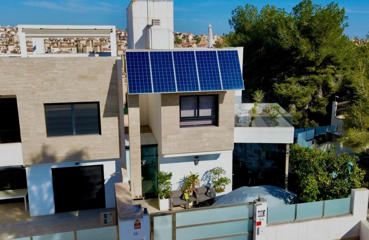 Revente - Villa - Orihuela Costa - Villamartín