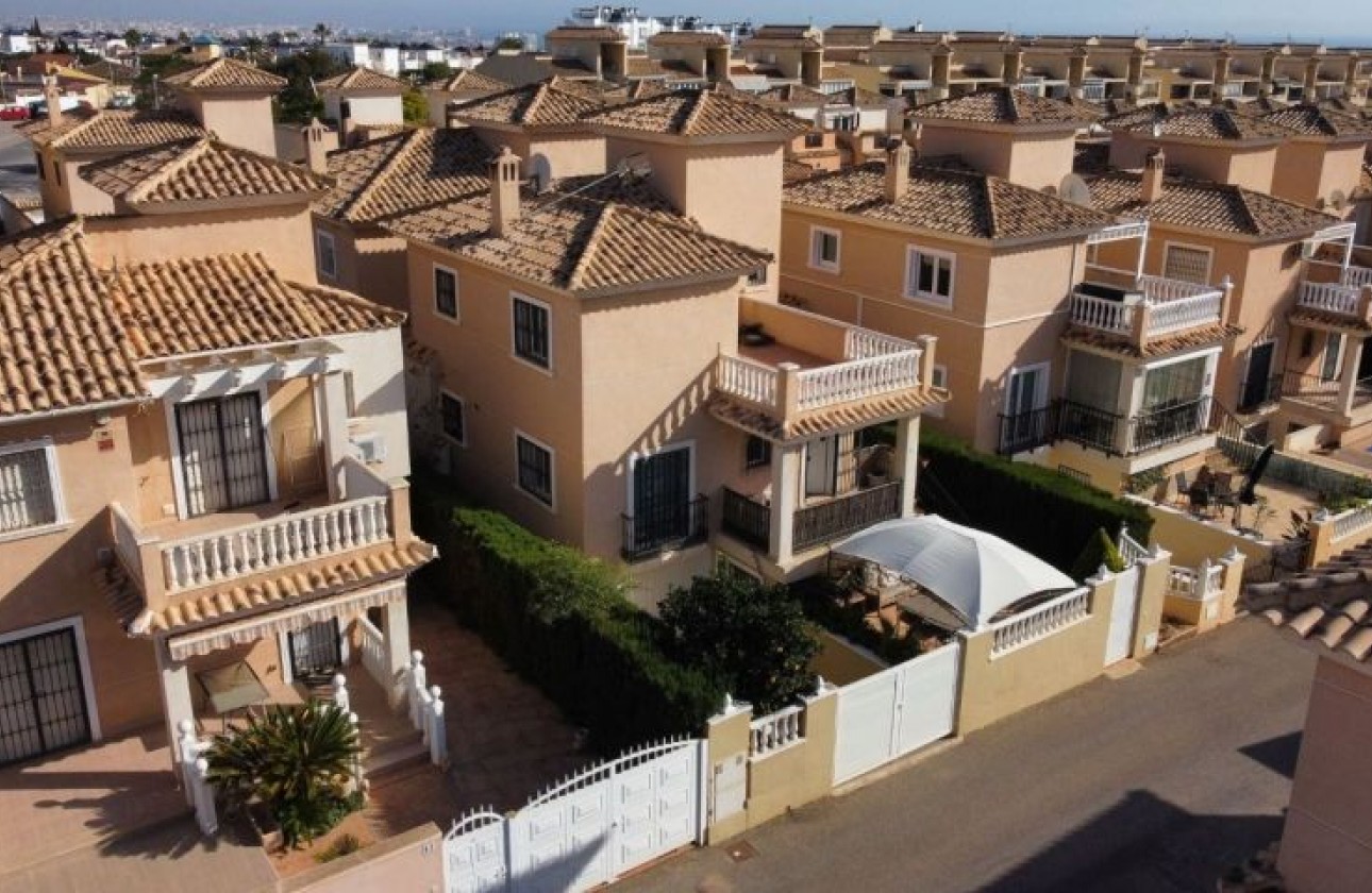 Revente - Villa - Orihuela Costa