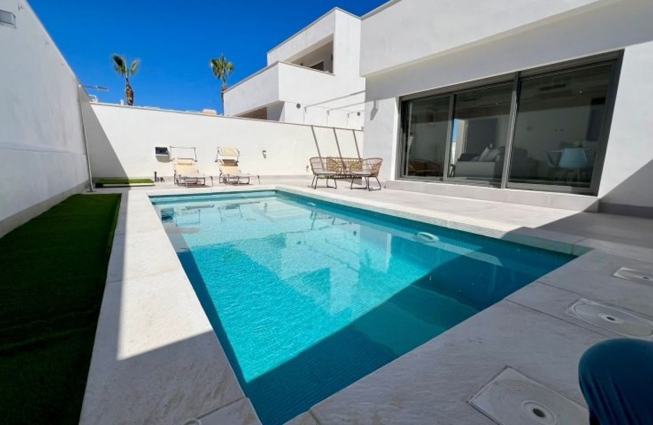 Revente - Villa - Orihuela Costa
