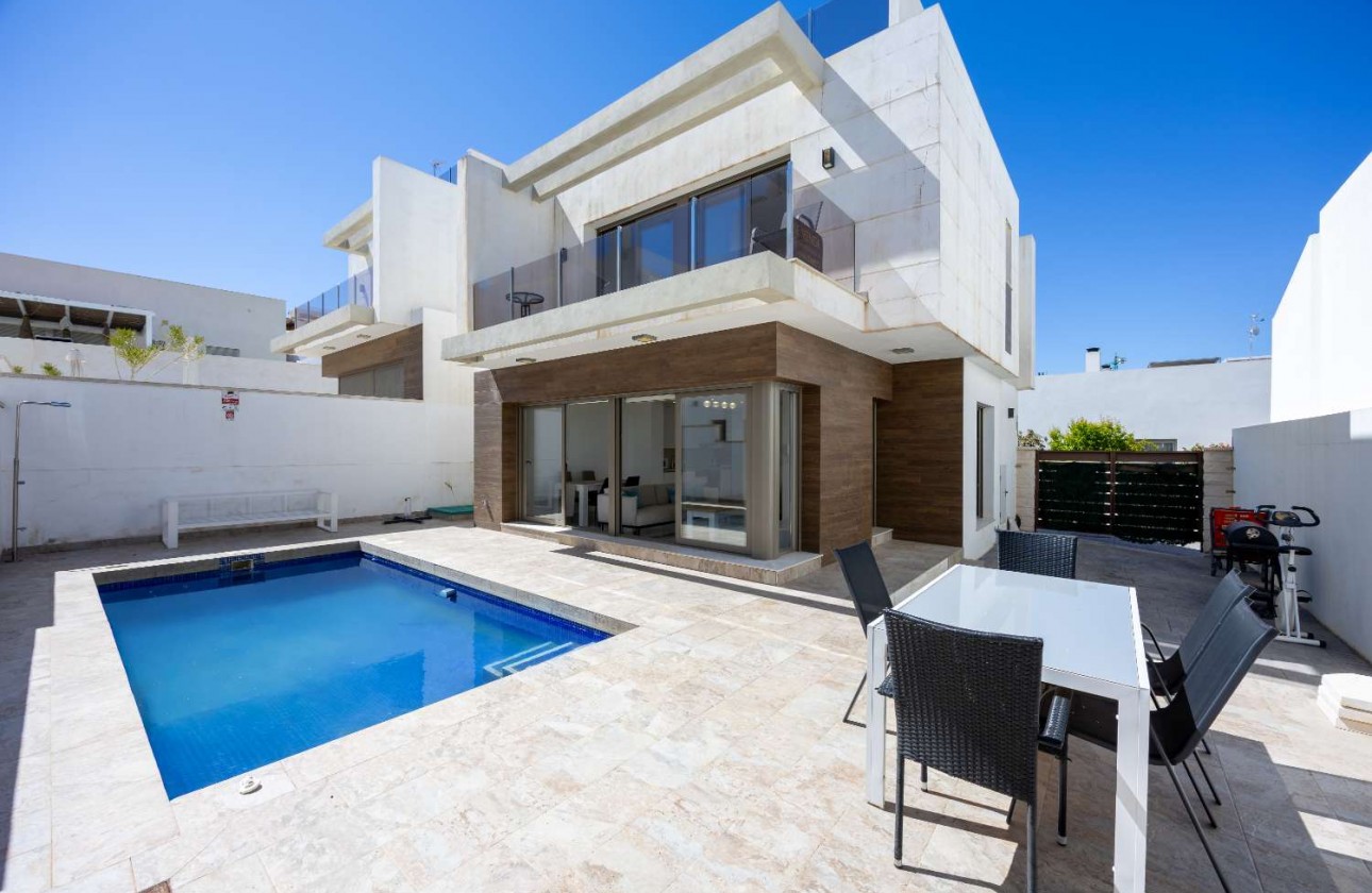 Revente - Villa - Orihuela Costa