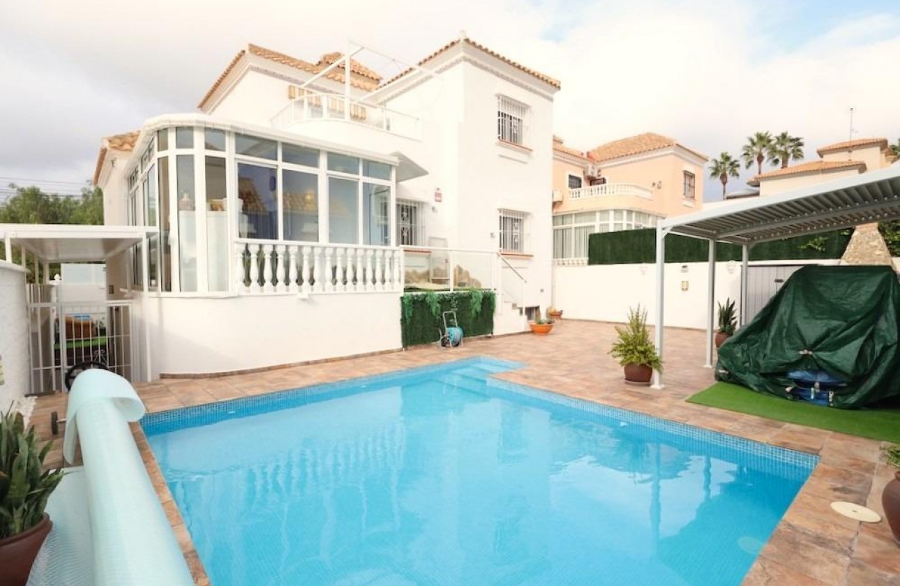 Revente - Villa - San Miguel de Salinas - Las filipinas