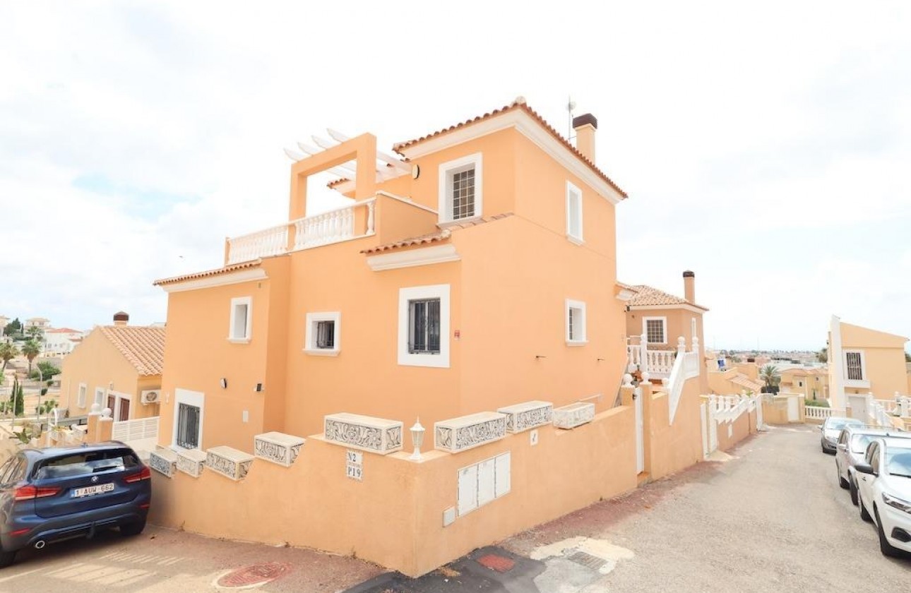 Revente - Villa - San Miguel de Salinas - Las Filipinas