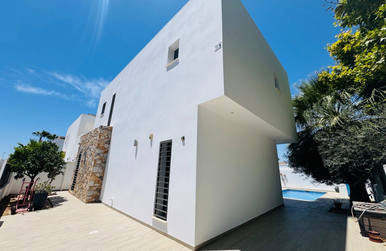 Revente - Villa - SAN PEDRO DEL PINATAR - LO PAGÁN
