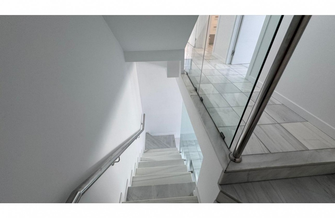 Revente - Villa - Torrevieja - Aguas nuevas 1