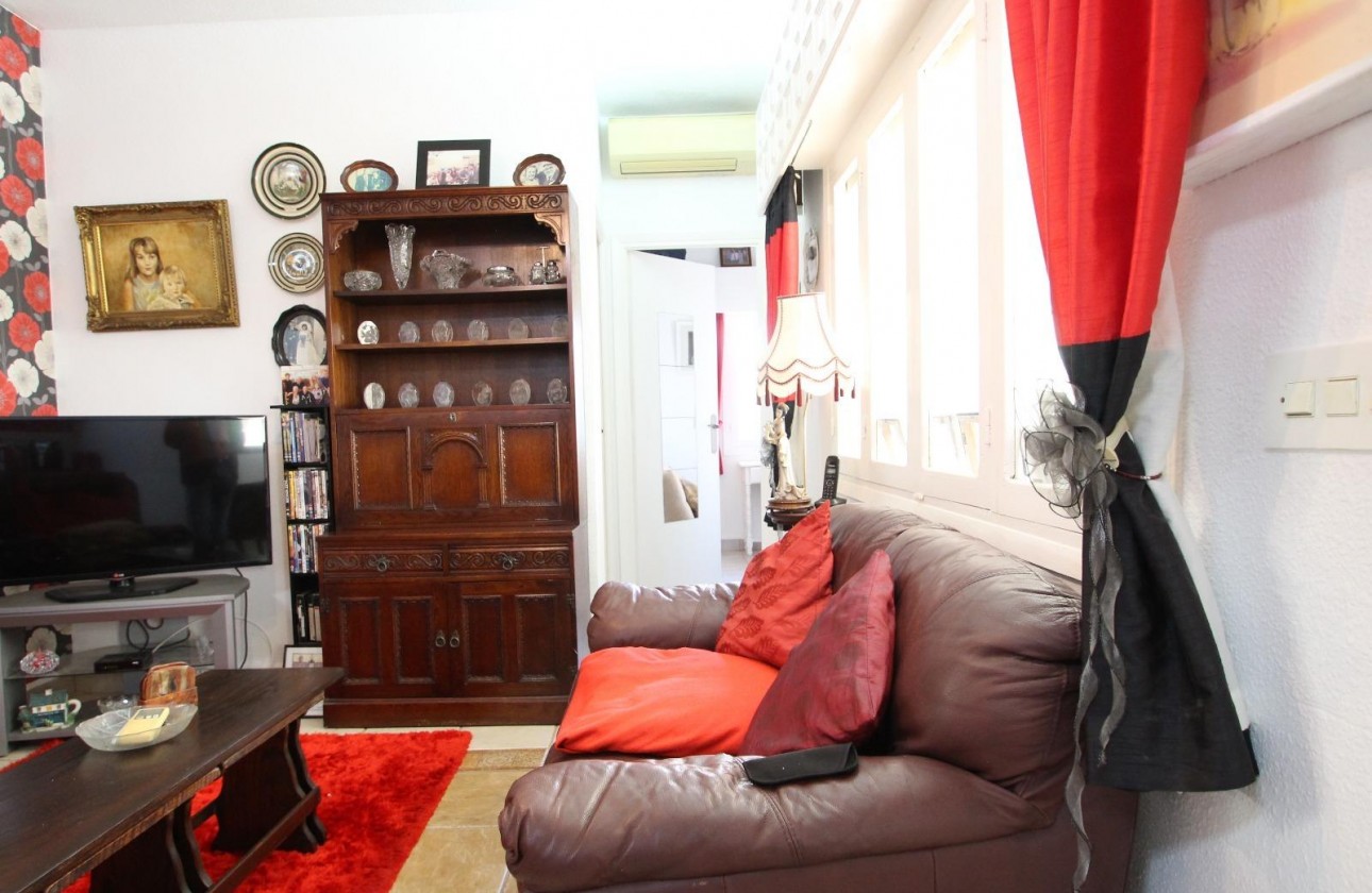 Revente - Villa - Torrevieja - El chaparral