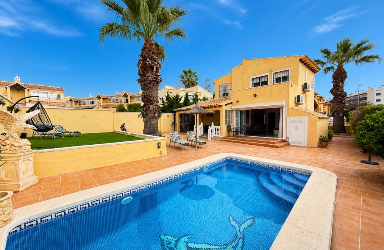 Revente - Villa - Villamartin