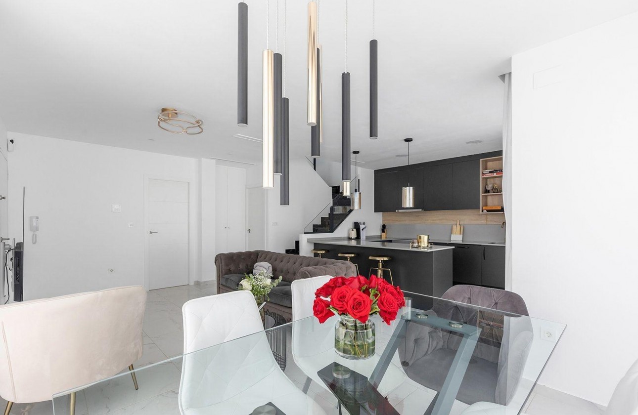 Segunda Mano - Adosado - Los Montesinos - Pueblo 8