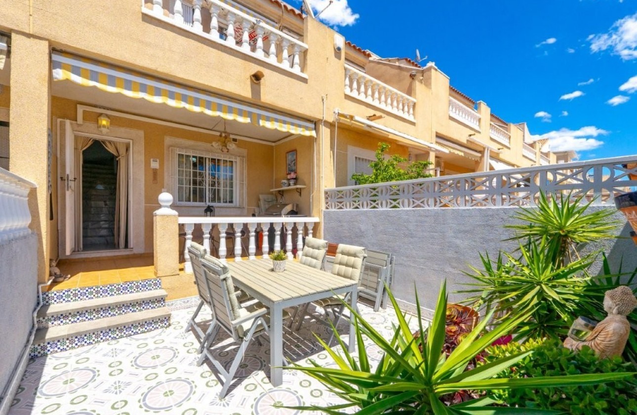 Segunda Mano - Adosado - Torrevieja - Aguas nuevas 1