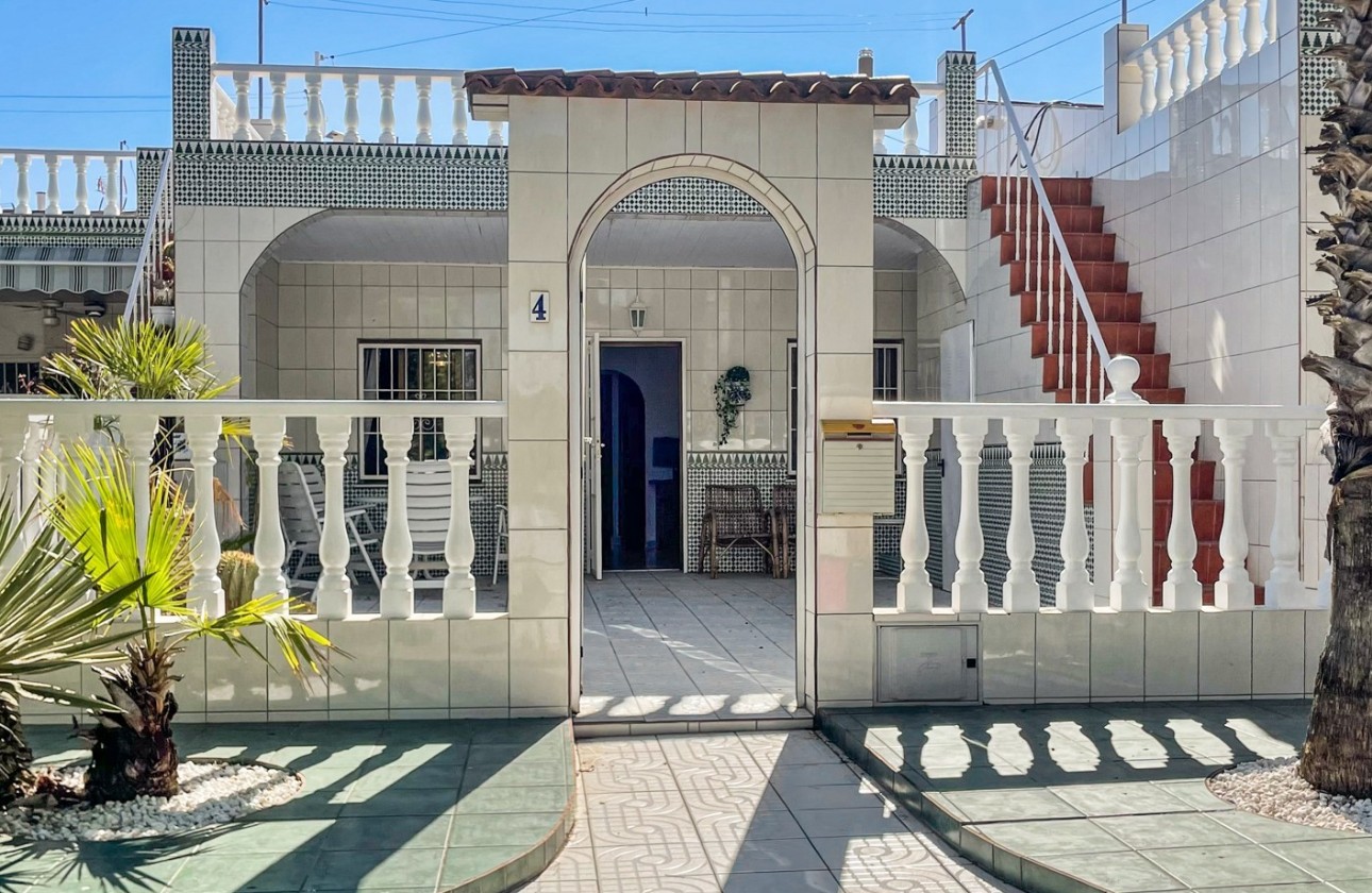 Segunda Mano - Adosado - Torrevieja - La Siesta - El Salado -  Torreta