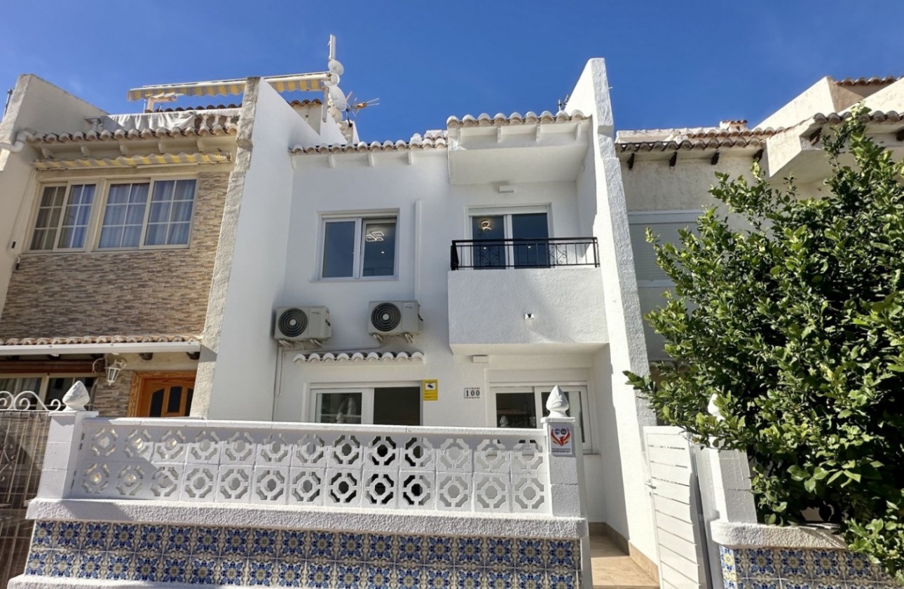 Segunda Mano - Adosado - Torrevieja - Los Balcones - Los Altos del Edén